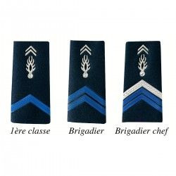 2 FOURREAUX GENDARME ADJOINT PLASTIFIE  - 1
