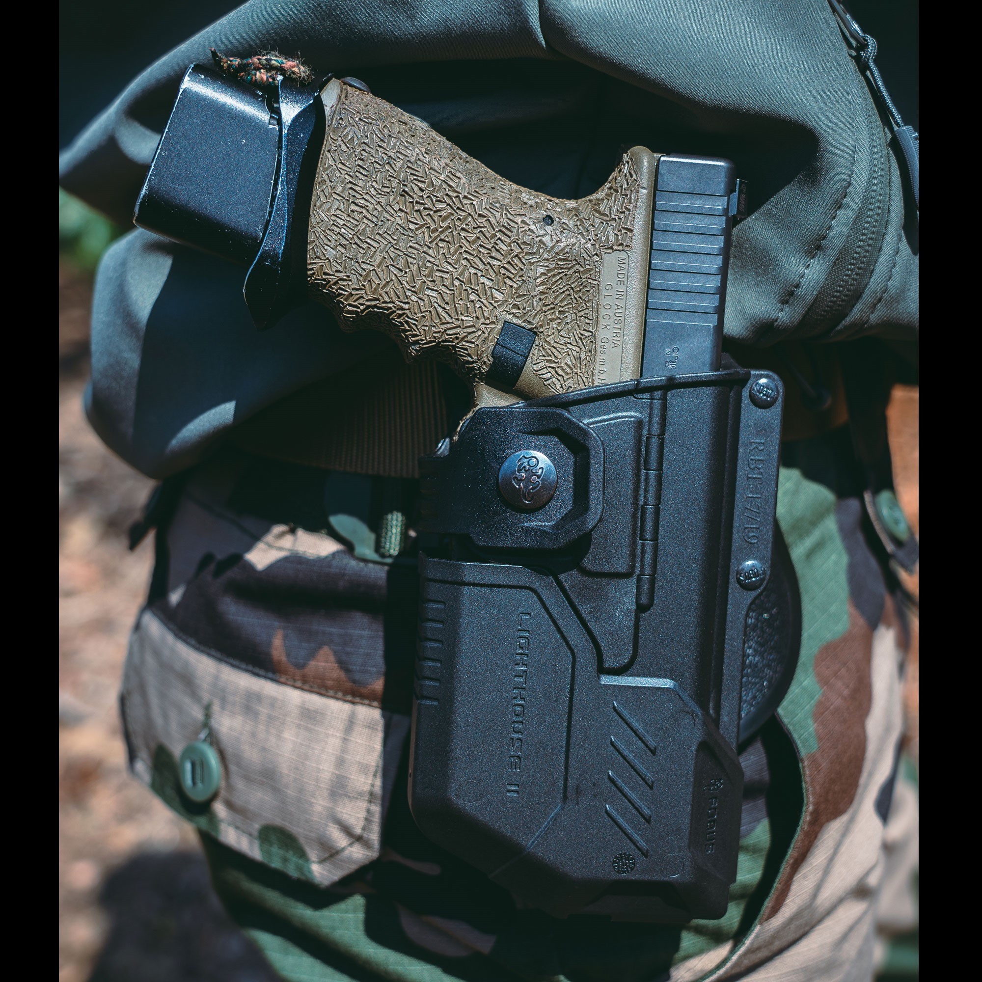 Bundle Holster rigide rotatif pr Glock 19/23/32 avec Lighthouses  - 1 Bundle Holster rigide rotatif pr Glock 19/23/32 avec Lighthouses  - 1