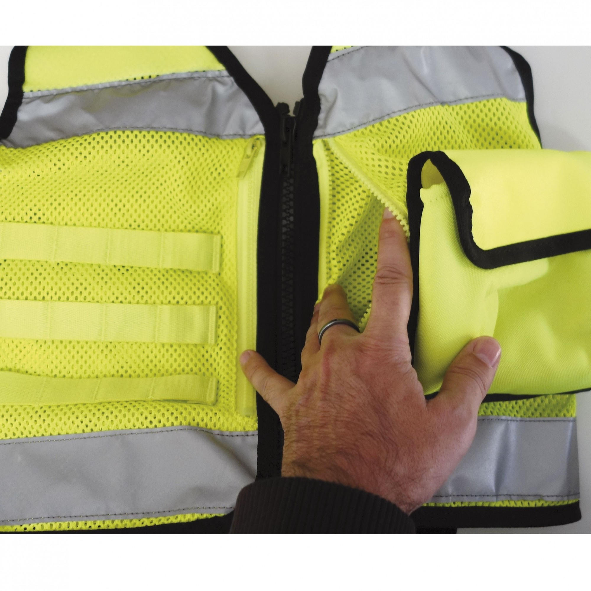 GILET INTERVENTION HAUTE VISIBILITE  - 19 GILET INTERVENTION HAUTE VISIBILITE  - 19