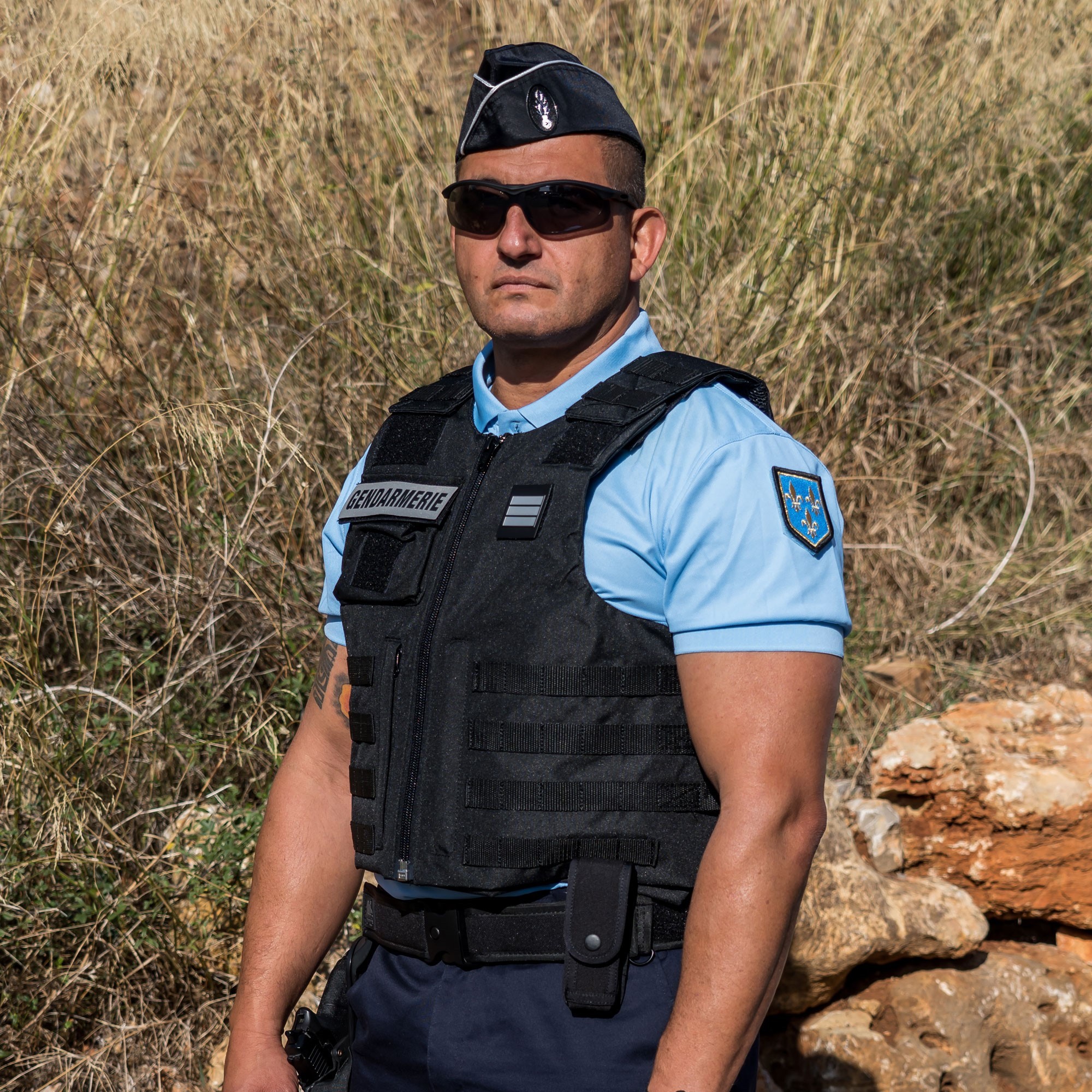 gilet tactique gendarmerie