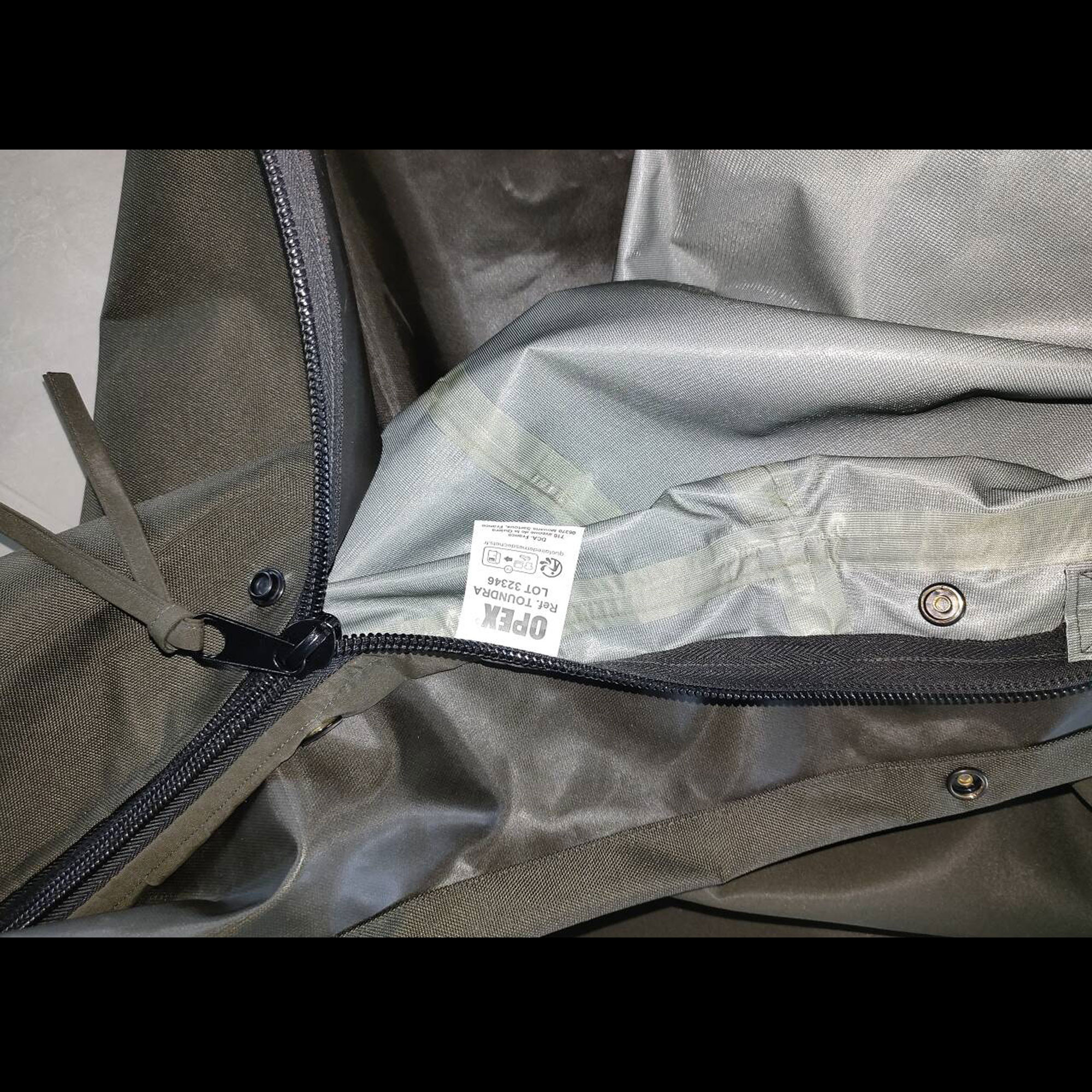 Sursac de couchage étanche - tout terrain vert uni